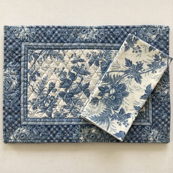 Vera Bradley Dining Vera Bradley Blue Toile Placemats And Napkins